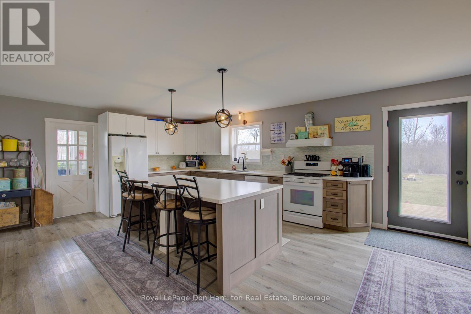 












336 TURNBERRY STREET

,
North Huron (Wingham),




Ontario
N0G2W0

