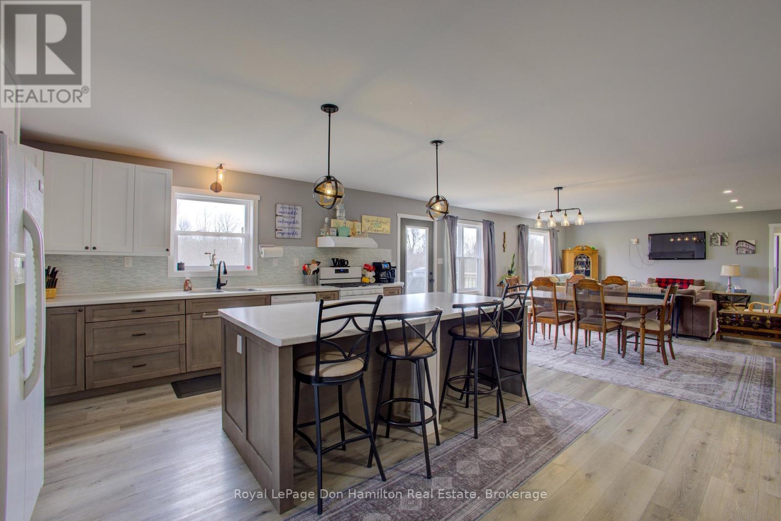 












336 TURNBERRY STREET

,
North Huron (Wingham),




Ontario
N0G2W0

