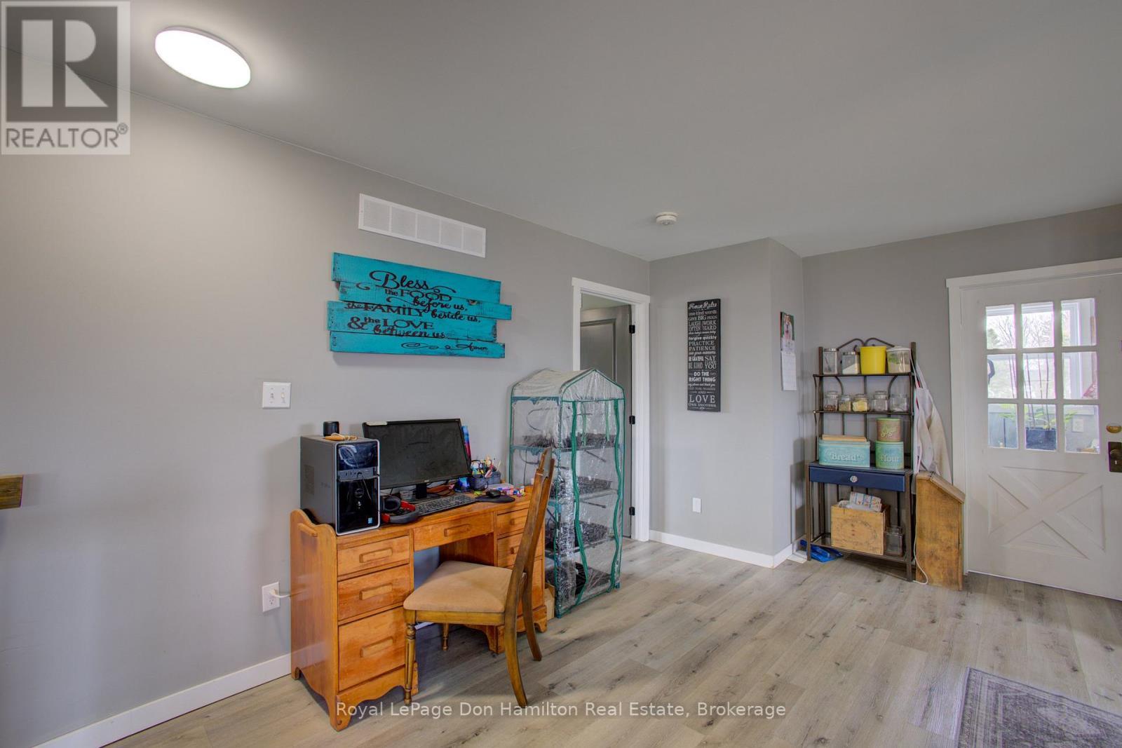 












336 TURNBERRY STREET

,
North Huron (Wingham),




Ontario
N0G2W0

