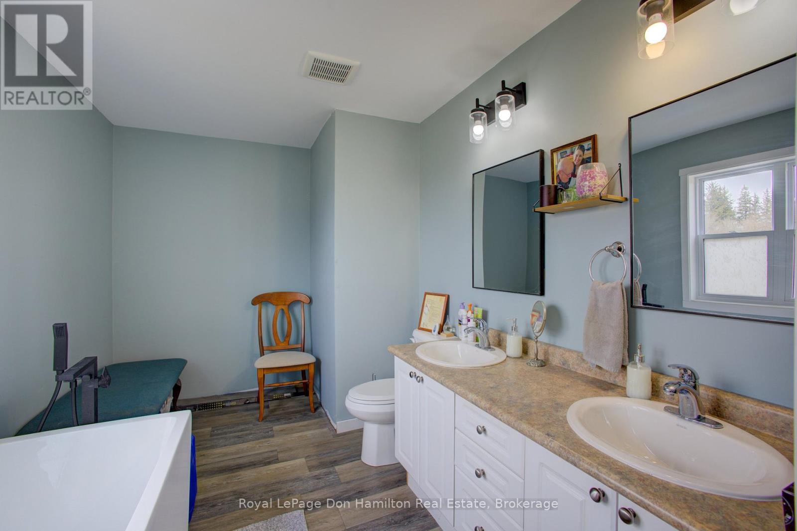 












336 TURNBERRY STREET

,
North Huron (Wingham),




Ontario
N0G2W0

