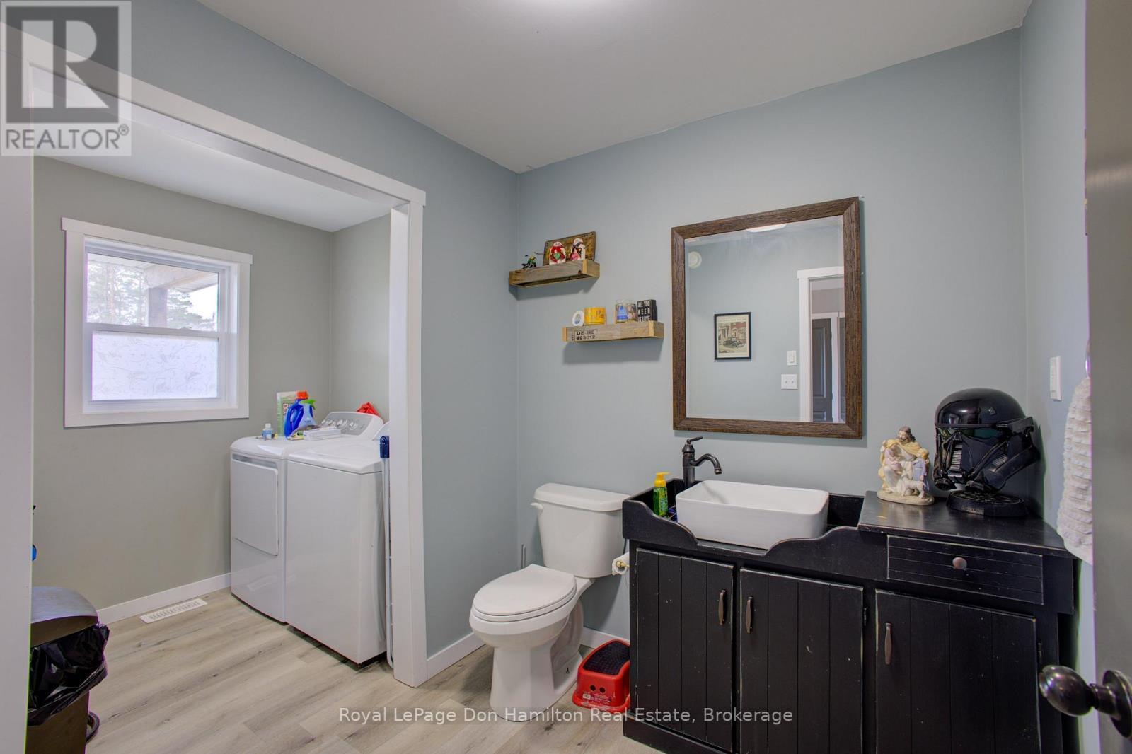 












336 TURNBERRY STREET

,
North Huron (Wingham),




Ontario
N0G2W0

