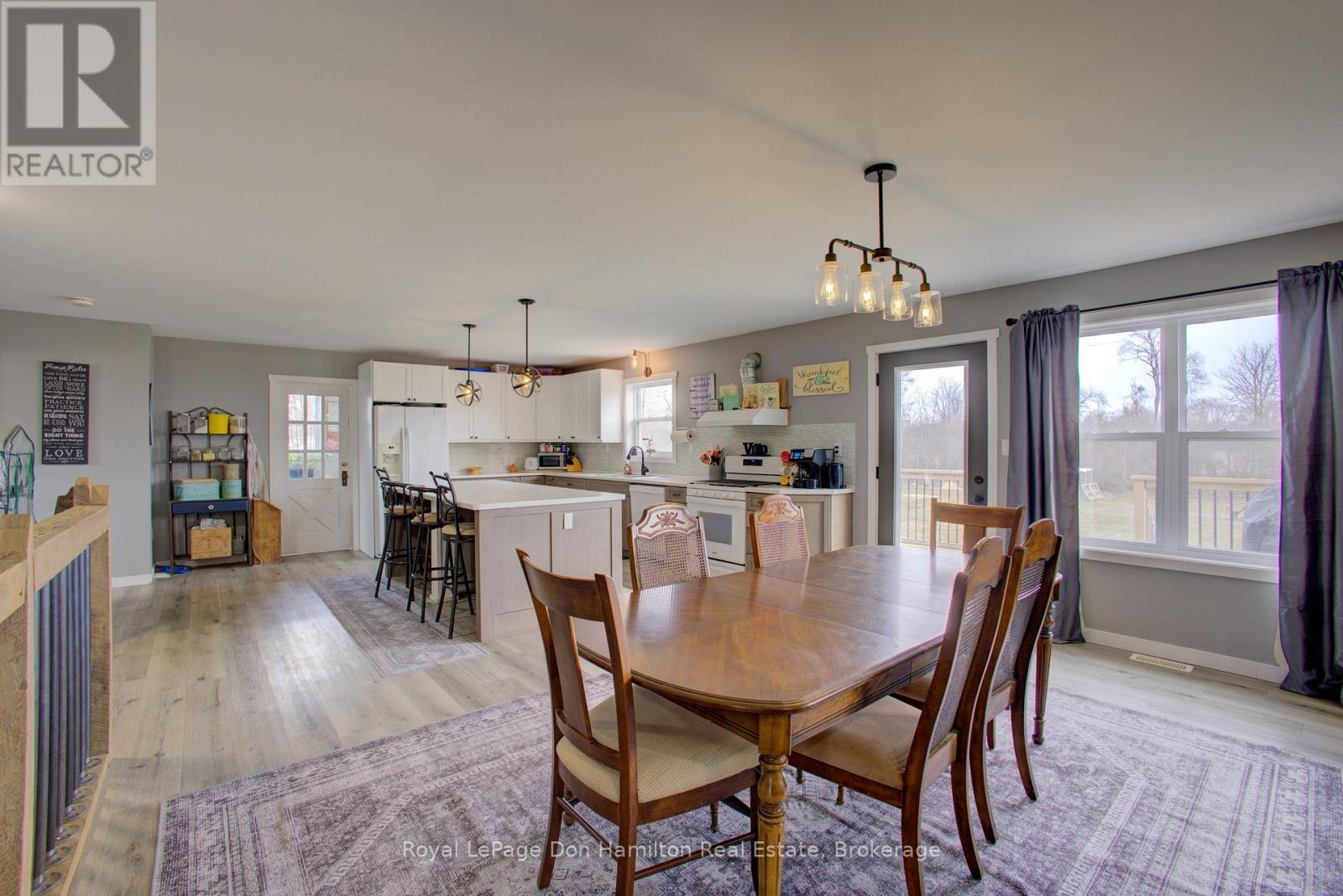












336 TURNBERRY STREET

,
North Huron (Wingham),




Ontario
N0G2W0

