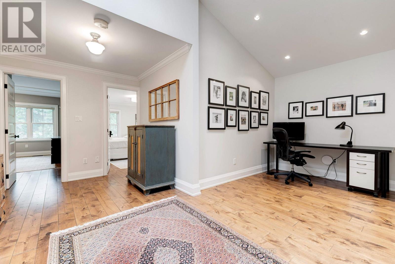 












938 MEADOW WOOD ROAD

,
Mississauga,




Ontario
L5J2S6


