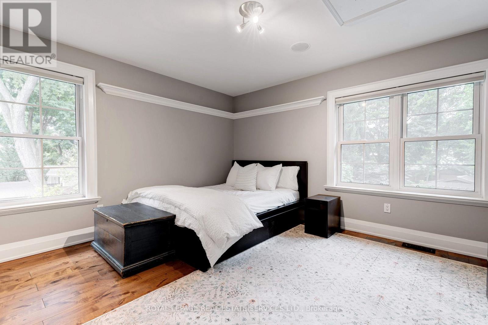 












938 MEADOW WOOD ROAD

,
Mississauga,




Ontario
L5J2S6

