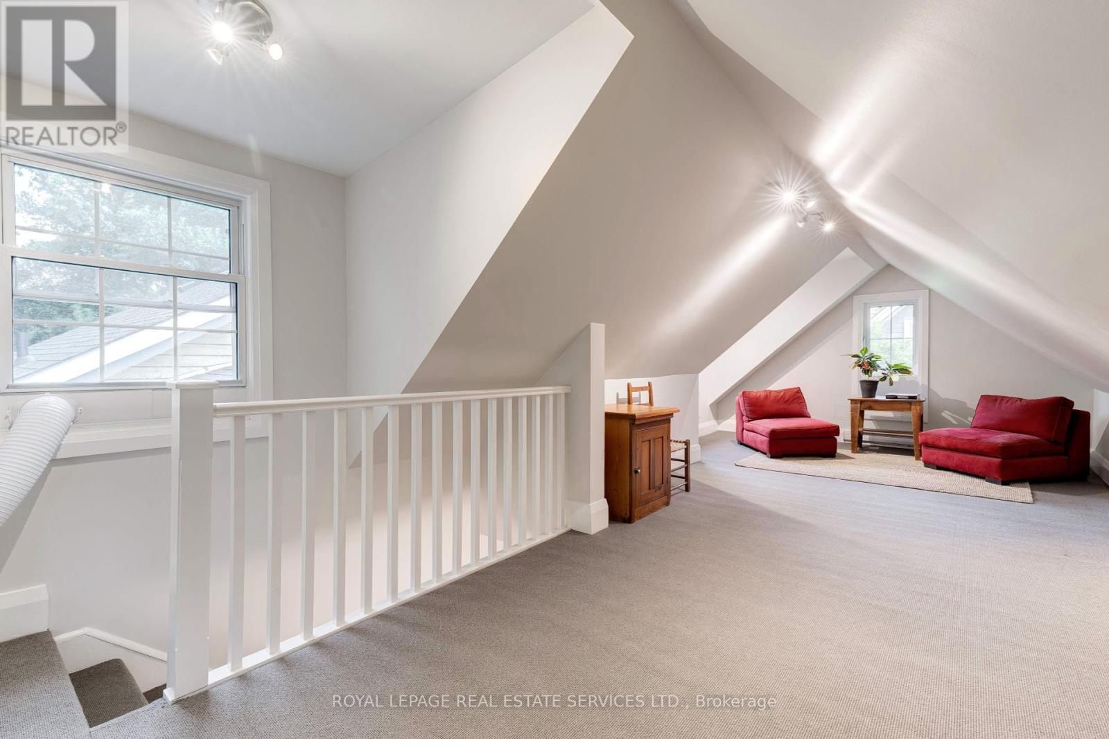 












938 MEADOW WOOD ROAD

,
Mississauga,




Ontario
L5J2S6

