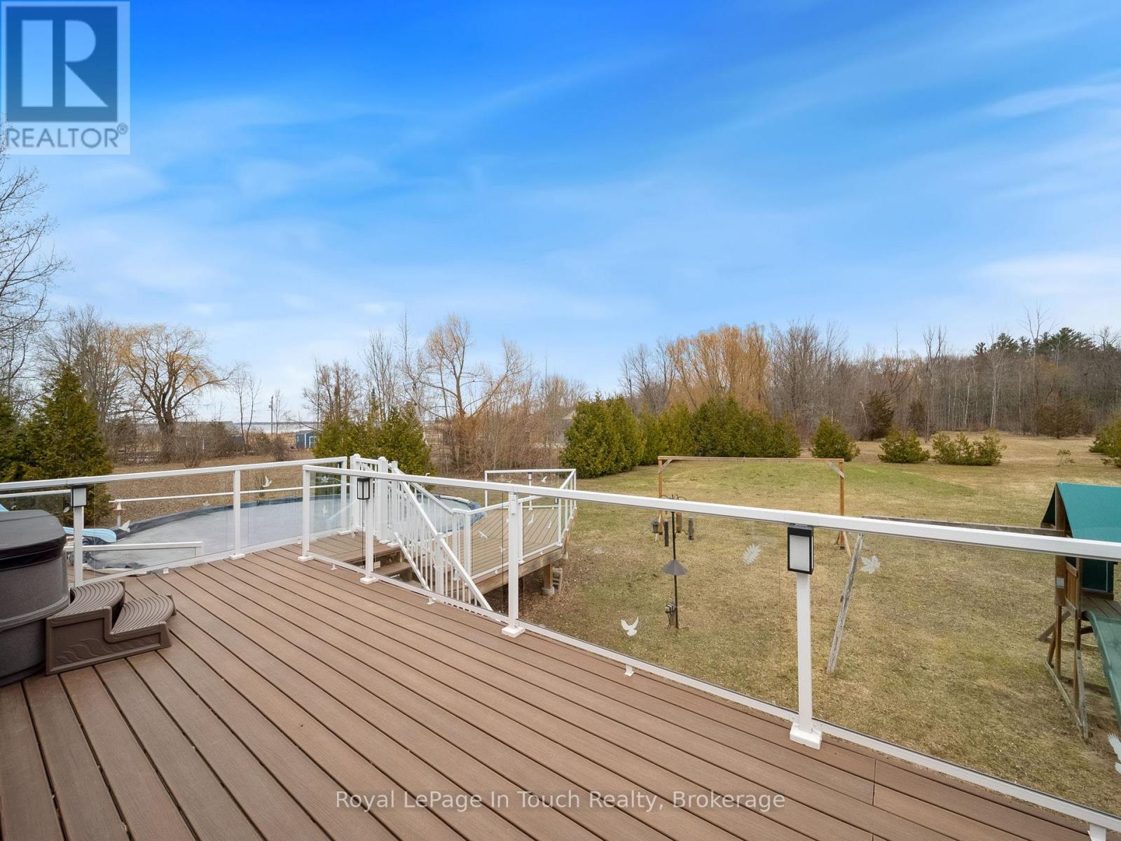 












29 DUFFY DRIVE

,
Tay,




Ontario
L0K2C0


