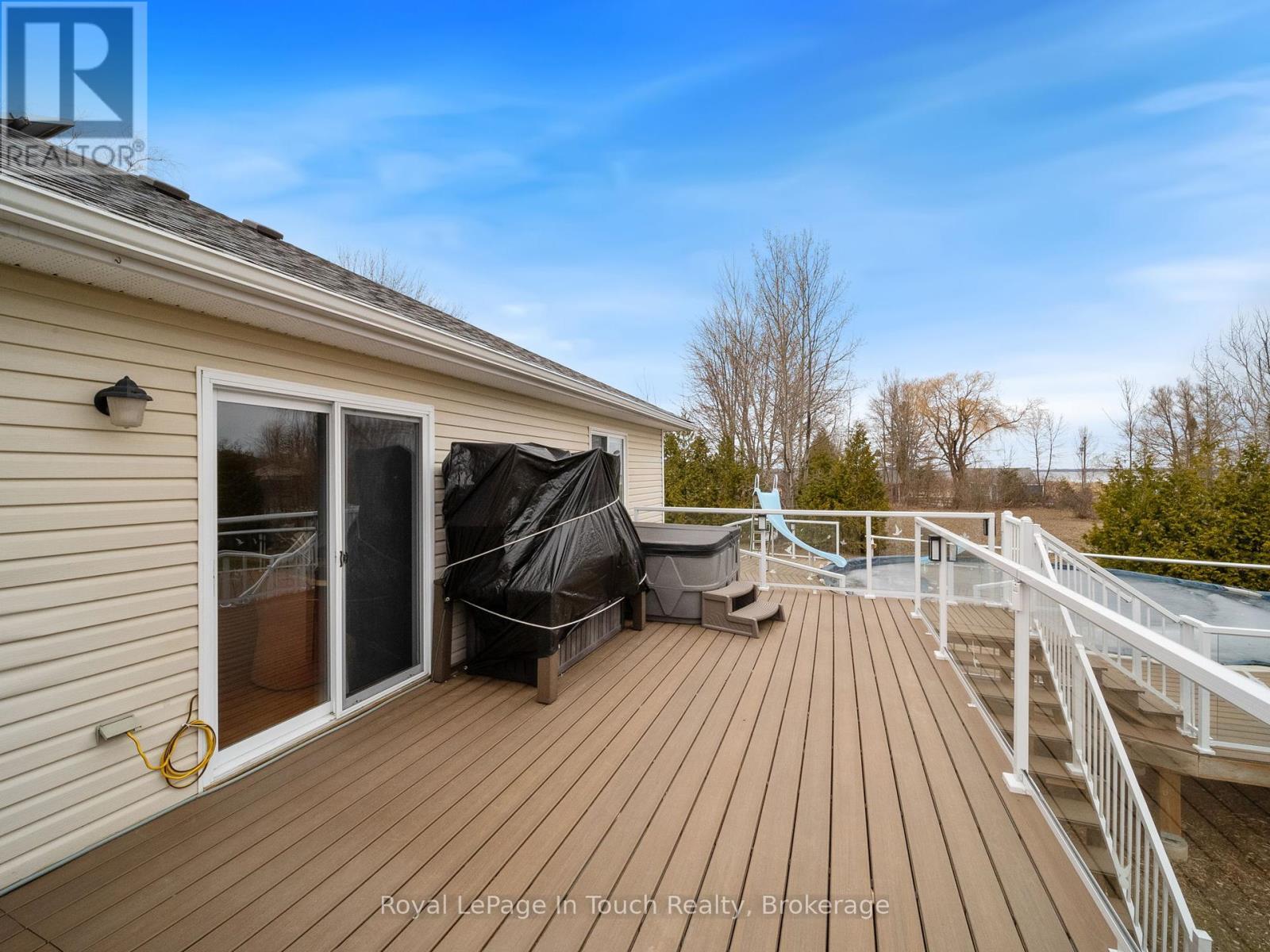 












29 DUFFY DRIVE

,
Tay,




Ontario
L0K2C0


