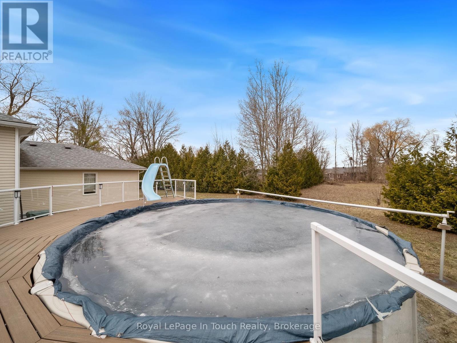












29 DUFFY DRIVE

,
Tay,




Ontario
L0K2C0

