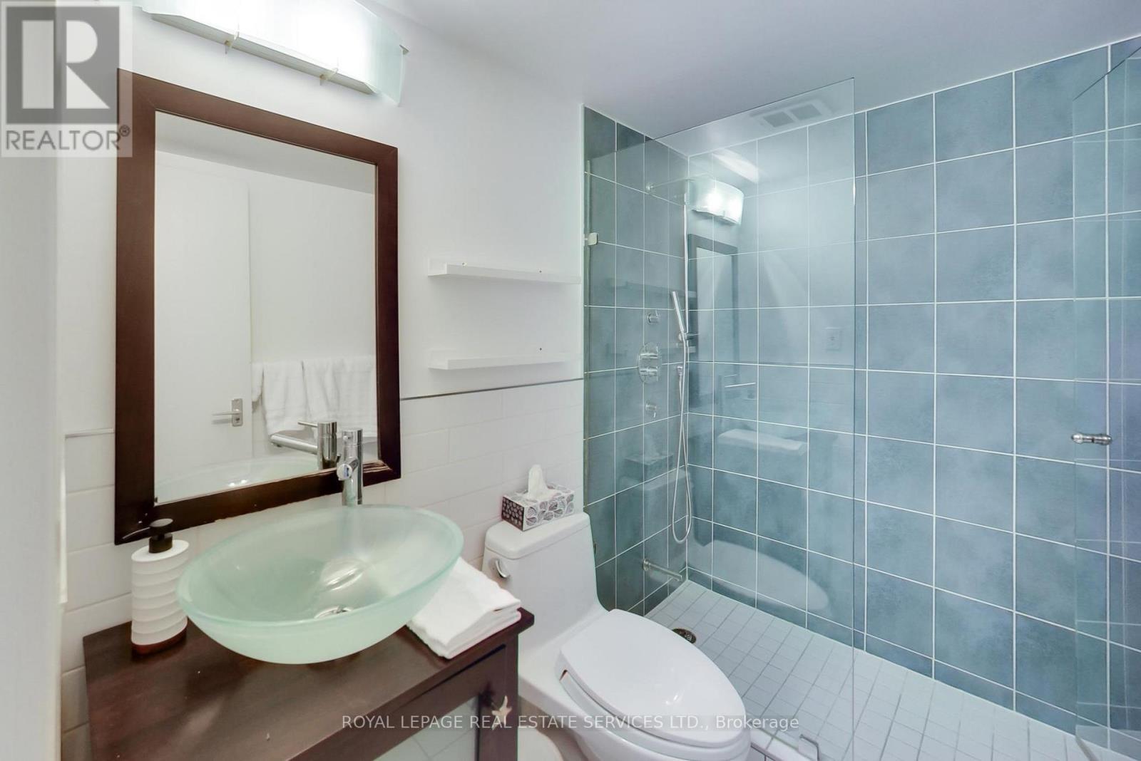 












1412 - 40 HOMEWOOD AVENUE

,
Toronto,




Ontario
M4Y2K2

