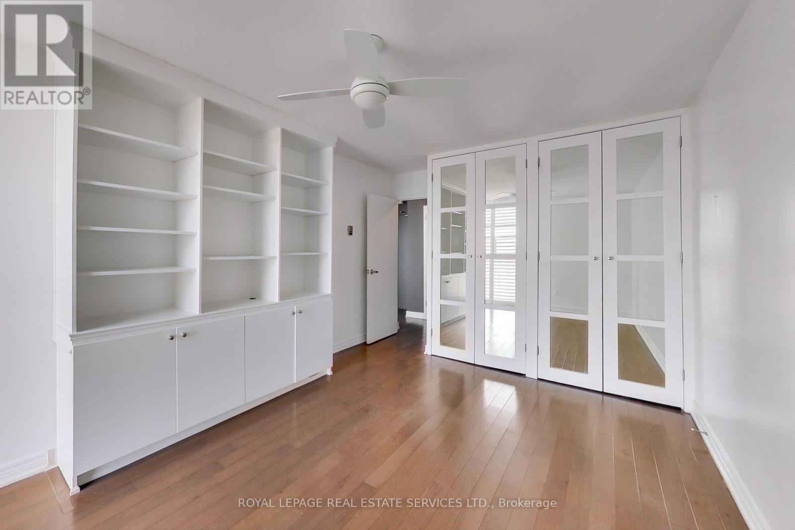 












1412 - 40 HOMEWOOD AVENUE

,
Toronto,




Ontario
M4Y2K2

