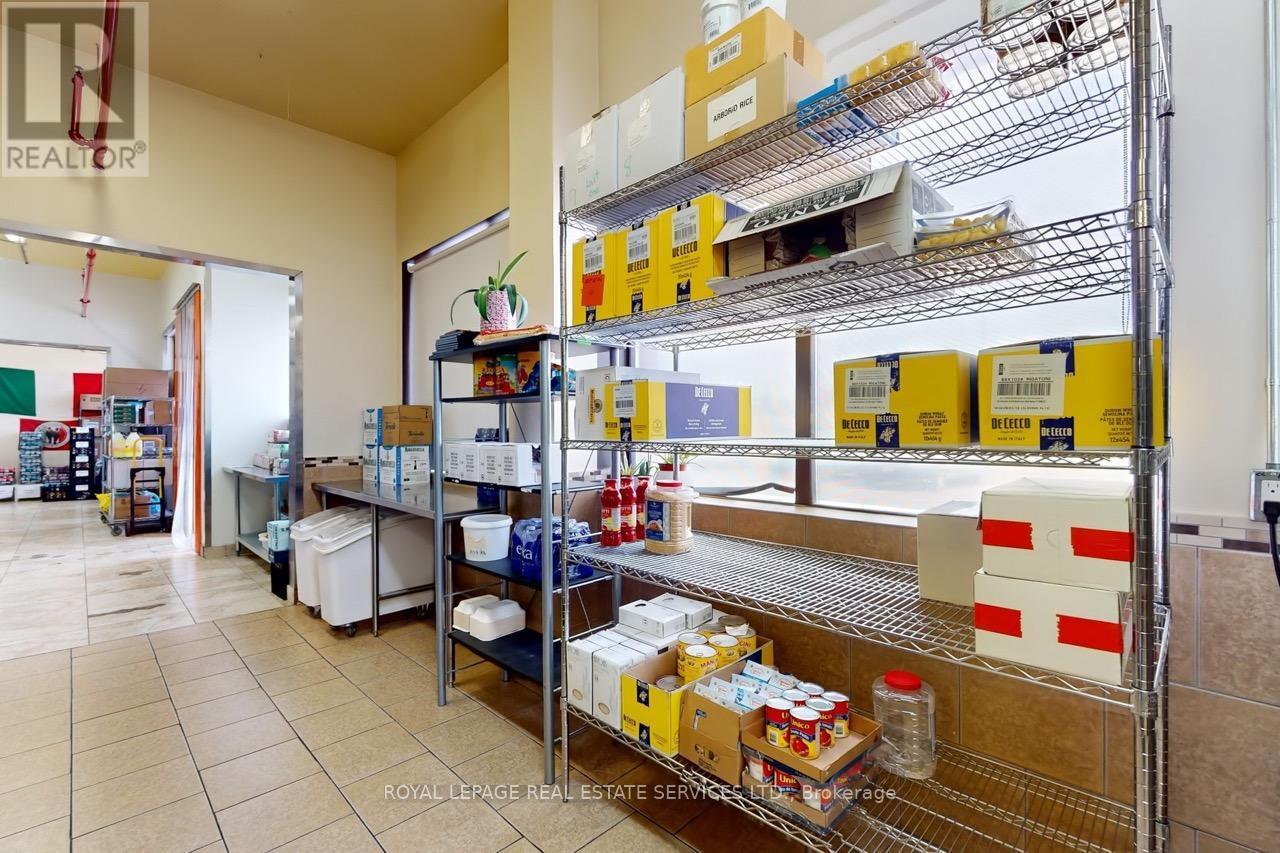 












557 DIXON ROAD

,
Toronto,




Ontario
M9W1A8

