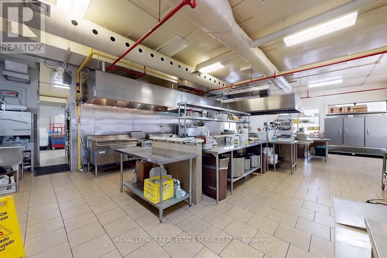 












557 DIXON ROAD

,
Toronto,




Ontario
M9W1A8

