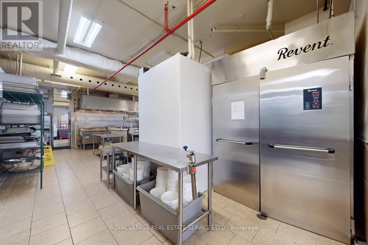 












557 DIXON ROAD

,
Toronto,




Ontario
M9W1A8

