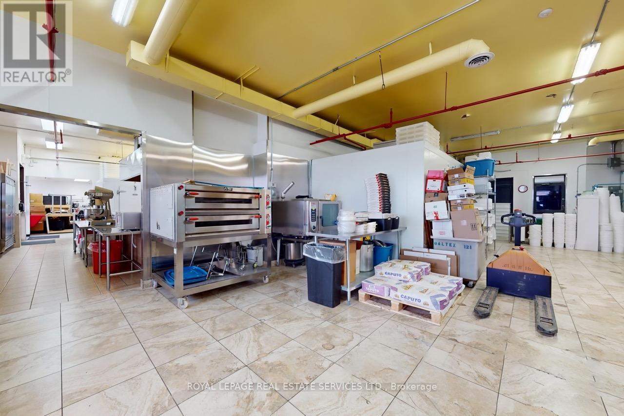 












557 DIXON ROAD

,
Toronto,




Ontario
M9W1A8

