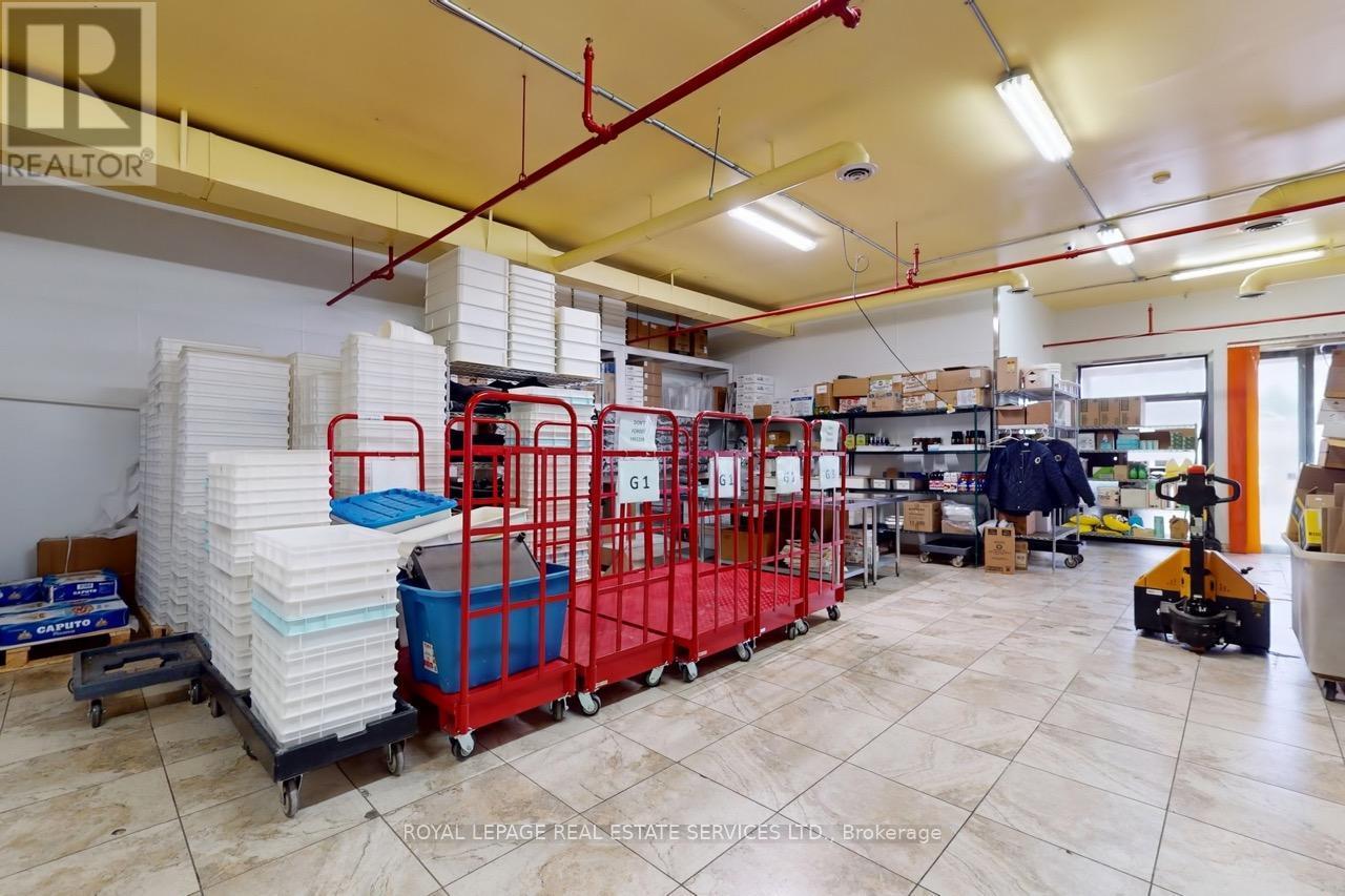 












557 DIXON ROAD

,
Toronto,




Ontario
M9W1A8

