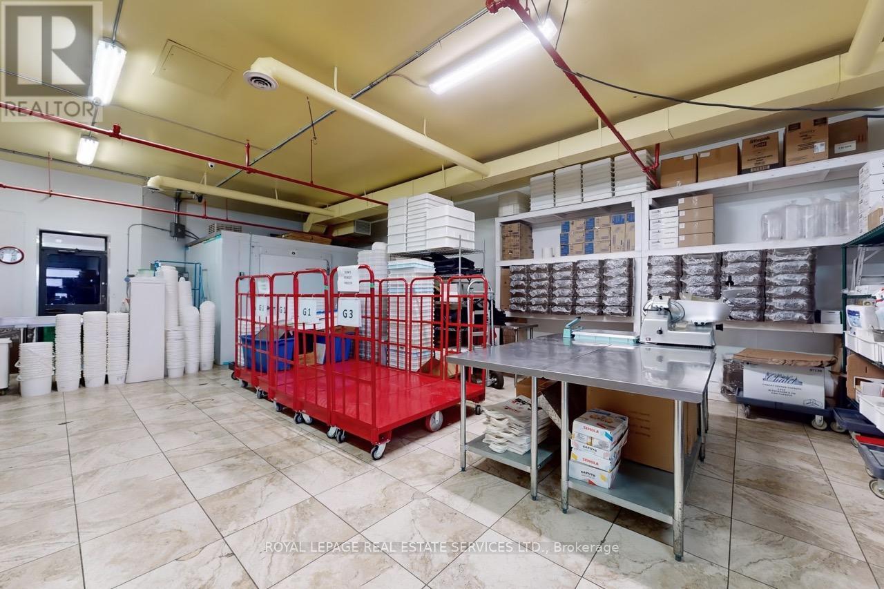 












557 DIXON ROAD

,
Toronto,




Ontario
M9W1A8

