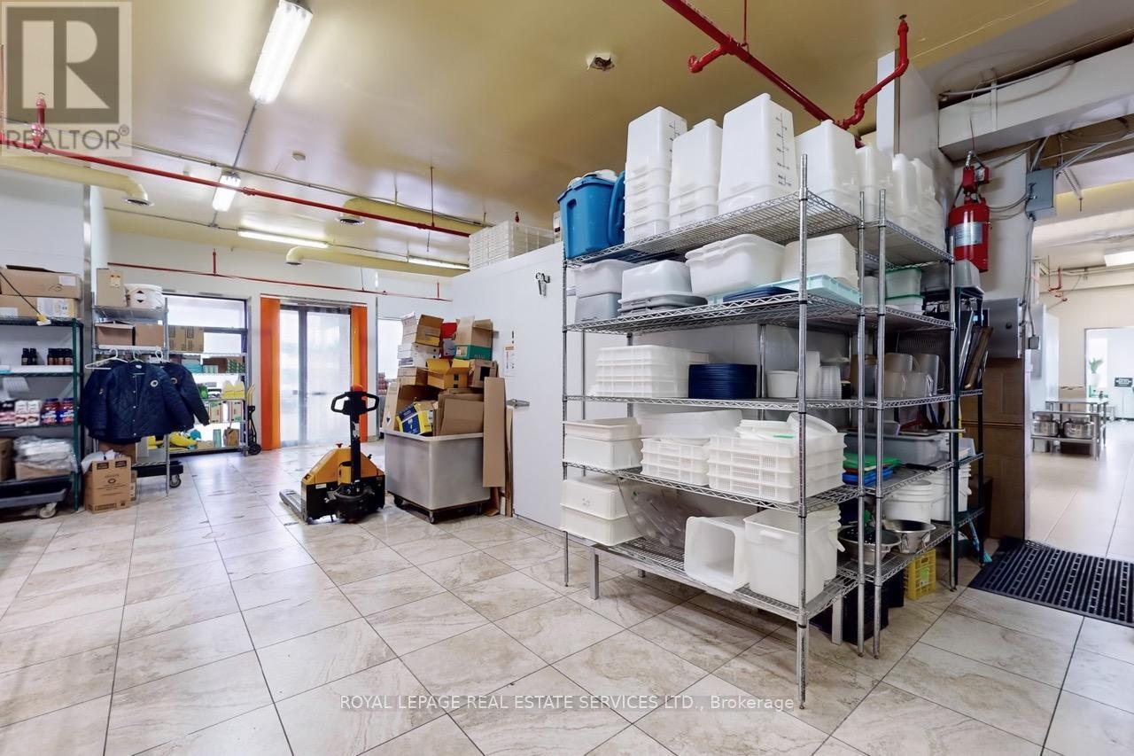 












557 DIXON ROAD

,
Toronto,




Ontario
M9W1A8

