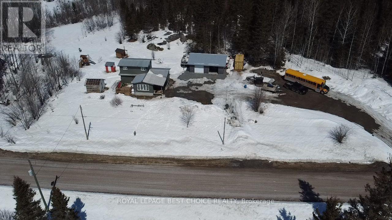 












468505 5 ROAD

,
Chamberlain,




Ontario
P0J1H0

