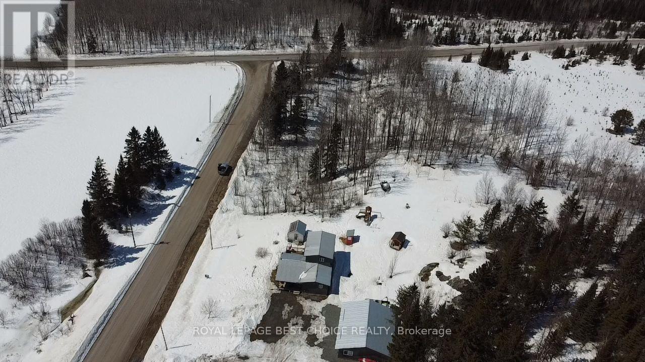 












468505 5 ROAD

,
Chamberlain,




Ontario
P0J1H0

