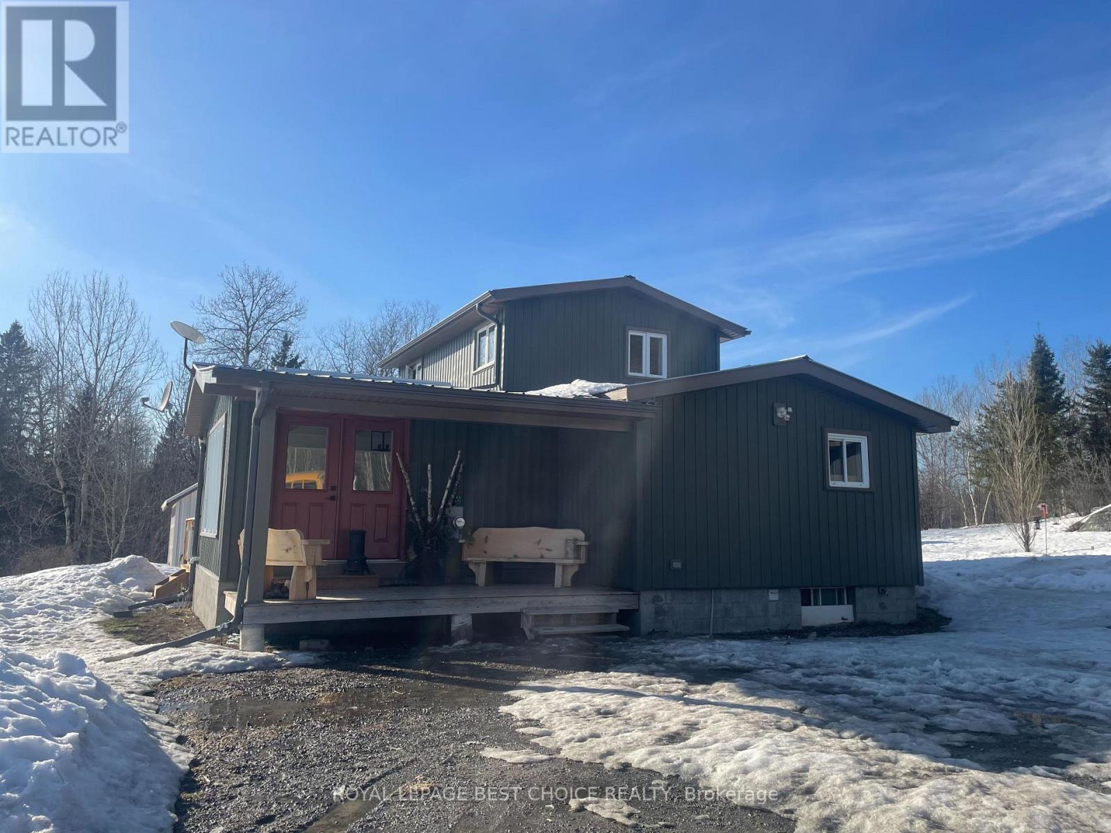












468505 5 ROAD

,
Chamberlain,




Ontario
P0J1H0

