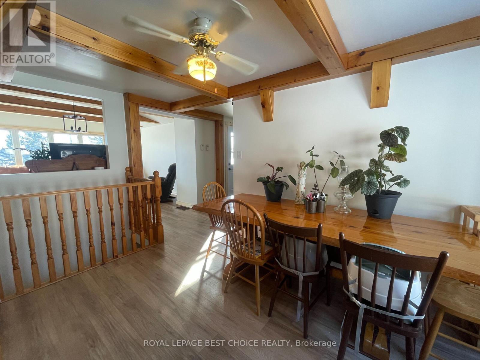 












468505 5 ROAD

,
Chamberlain,




Ontario
P0J1H0

