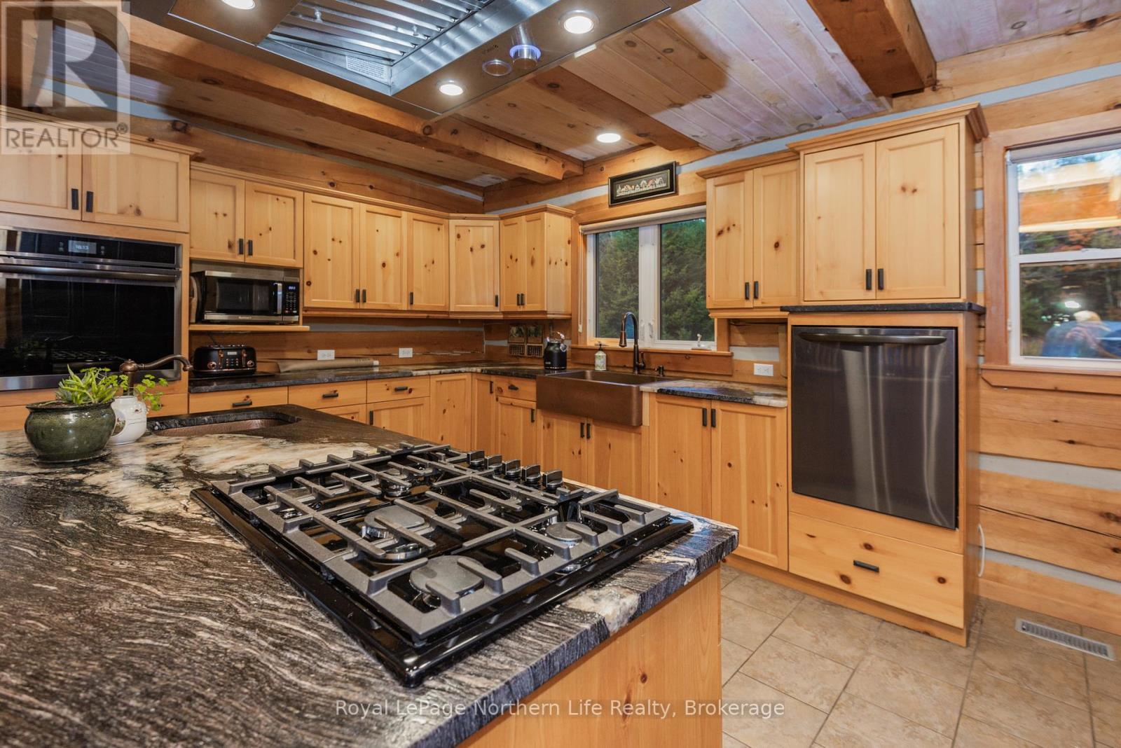












571B REGAL ROAD

,
North Bay (Birchaven),




Ontario
P1B8G4

