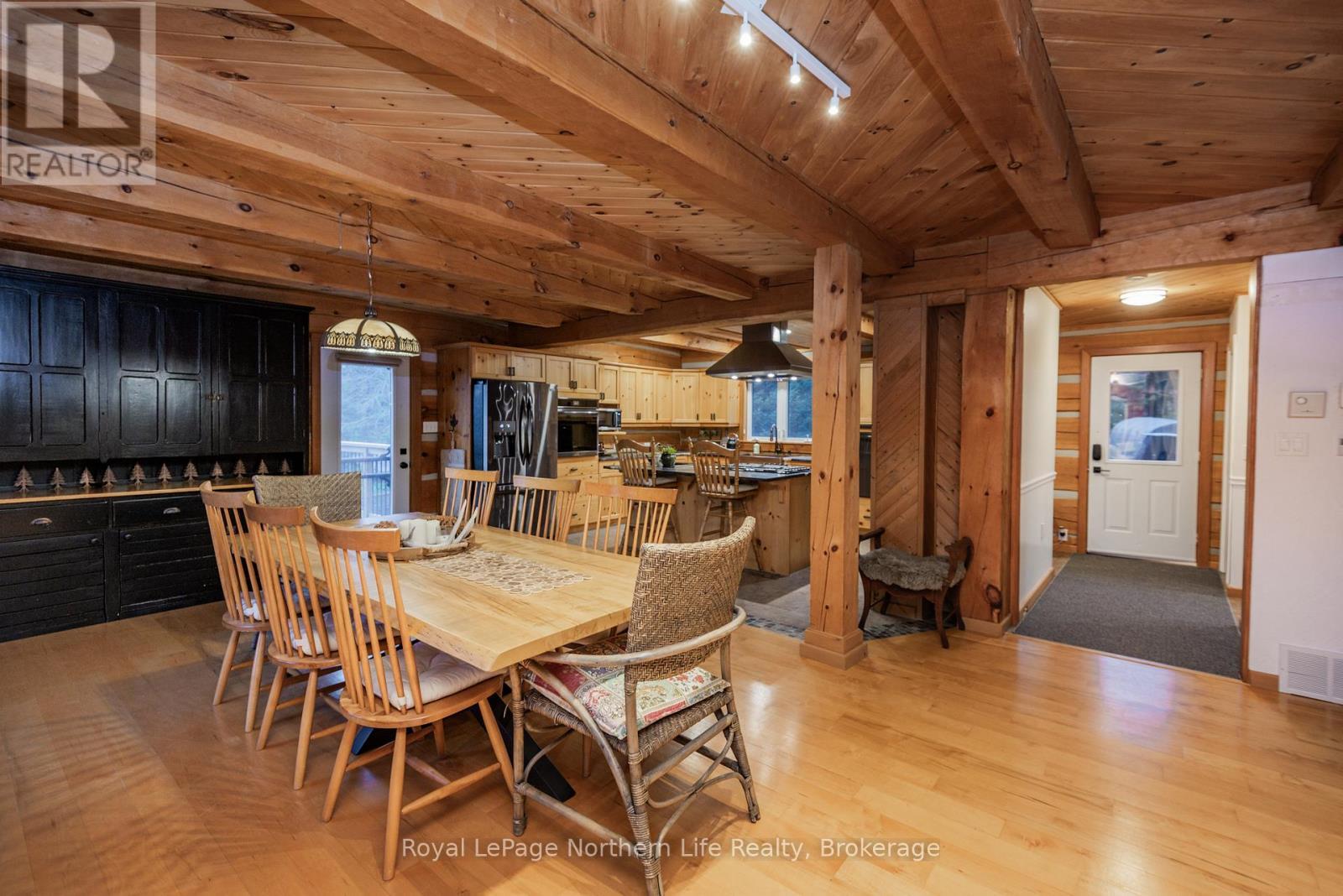 












571B REGAL ROAD

,
North Bay (Birchaven),




Ontario
P1B8G4

