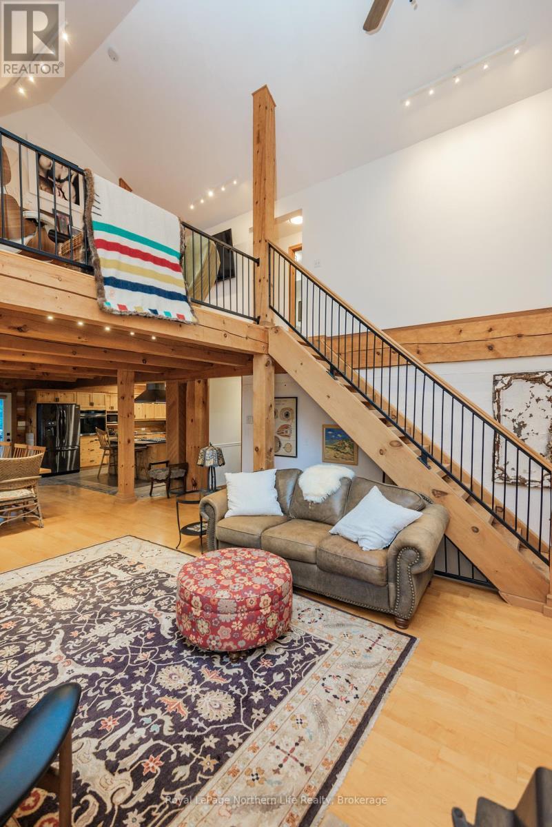 












571B REGAL ROAD

,
North Bay (Birchaven),




Ontario
P1B8G4

