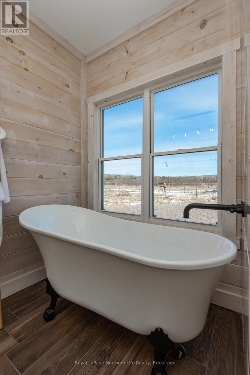 












42 SIMPSON HILL ROAD

,
Nipissing,




Ontario
P0H1W0

