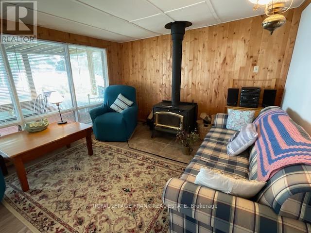 












16 CALINE ROAD

,
Curve Lake First Nation 35 (Curve Lake First Nation),




Ontario
K0L2H0

