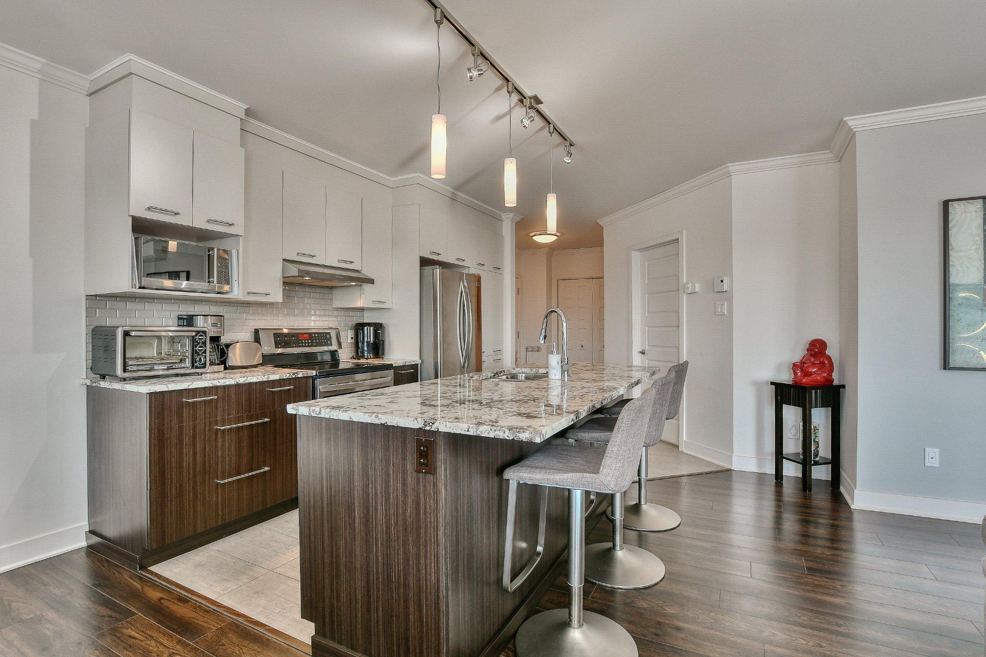 









260


Rue du Maçon

, 403,
Saint-Jérôme,




QC
J7Y0H4

