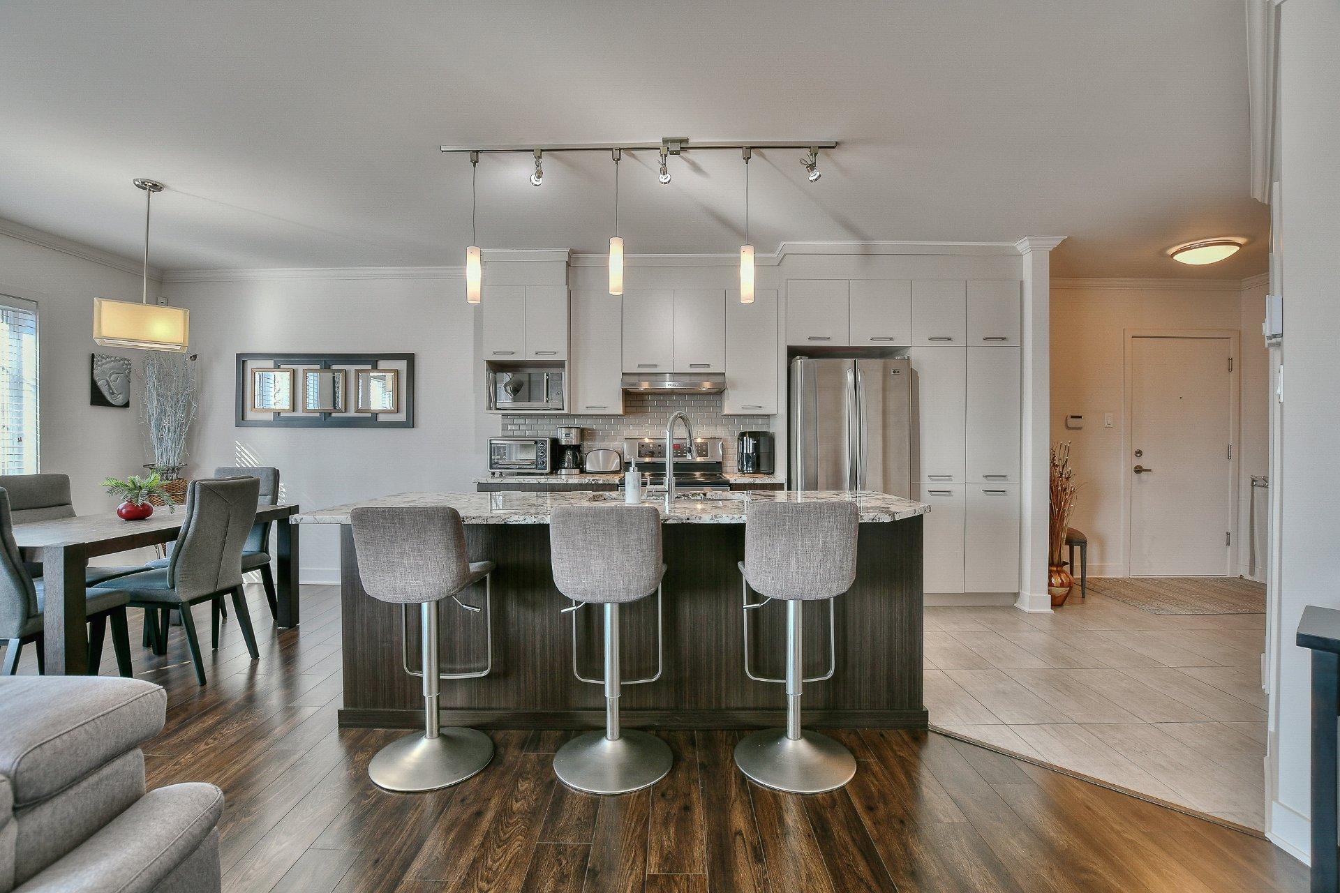 









260


Rue du Maçon

, 403,
Saint-Jérôme,




QC
J7Y0H4

