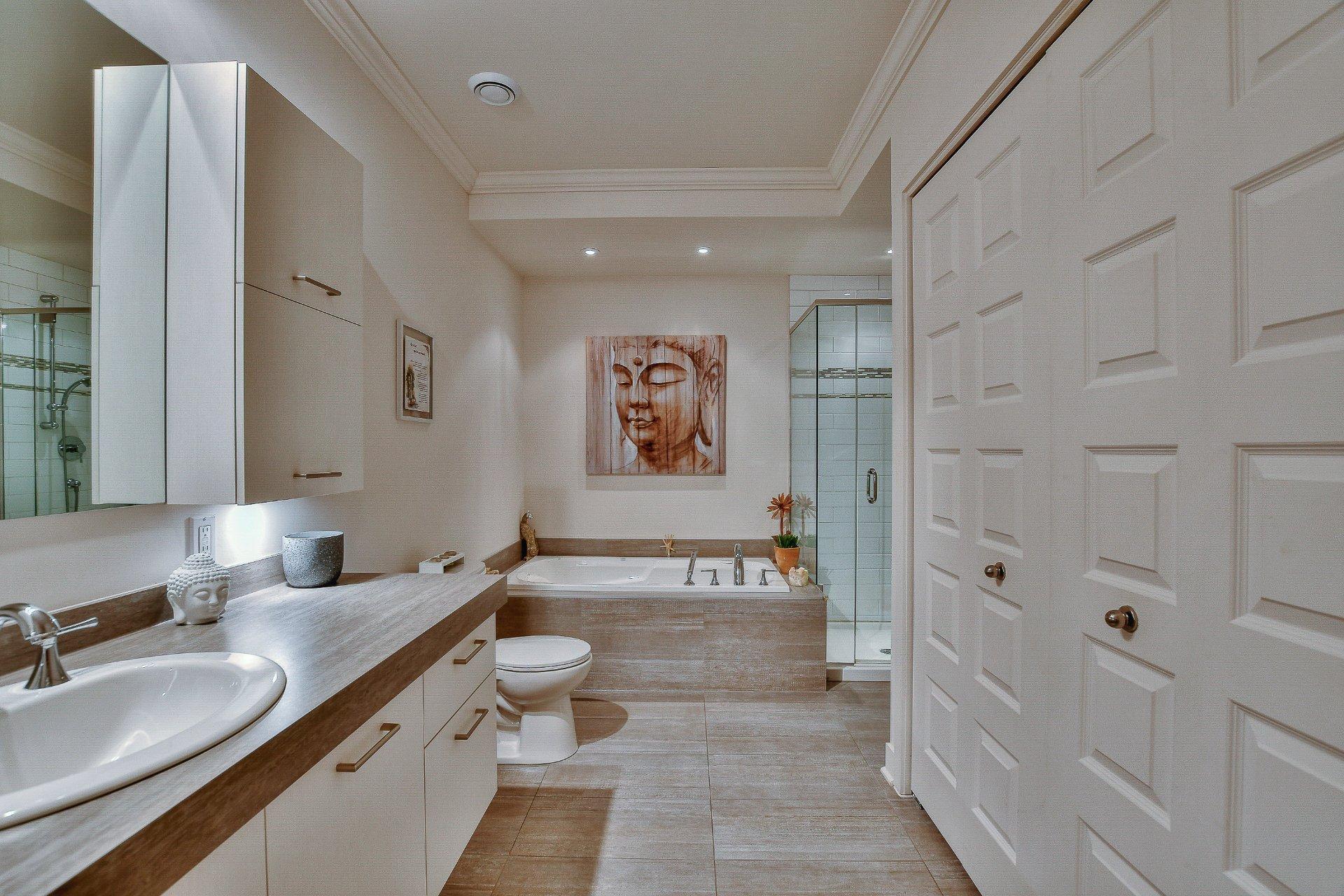 









260


Rue du Maçon

, 403,
Saint-Jérôme,




QC
J7Y0H4

