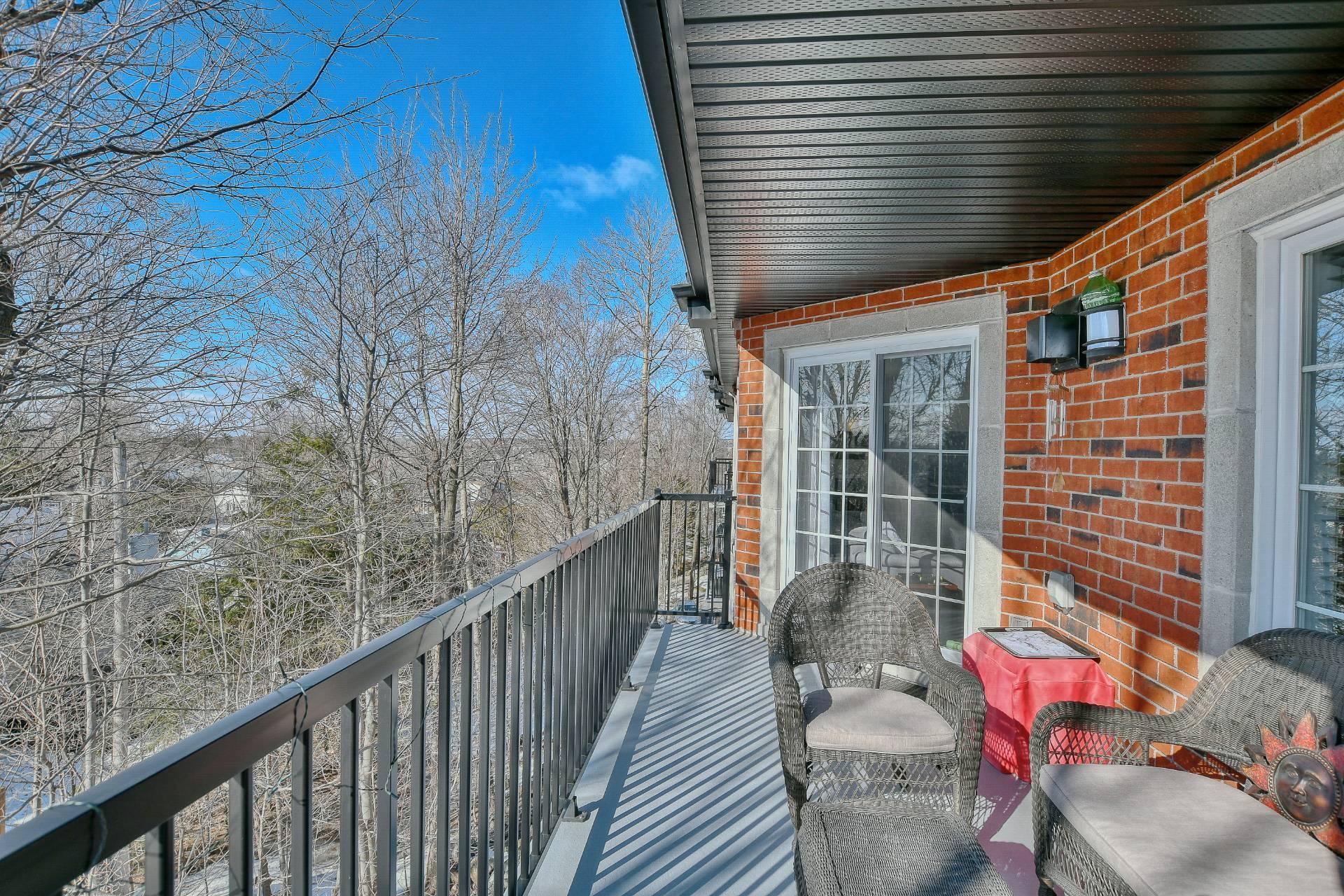 









260


Rue du Maçon

, 403,
Saint-Jérôme,




QC
J7Y0H4

