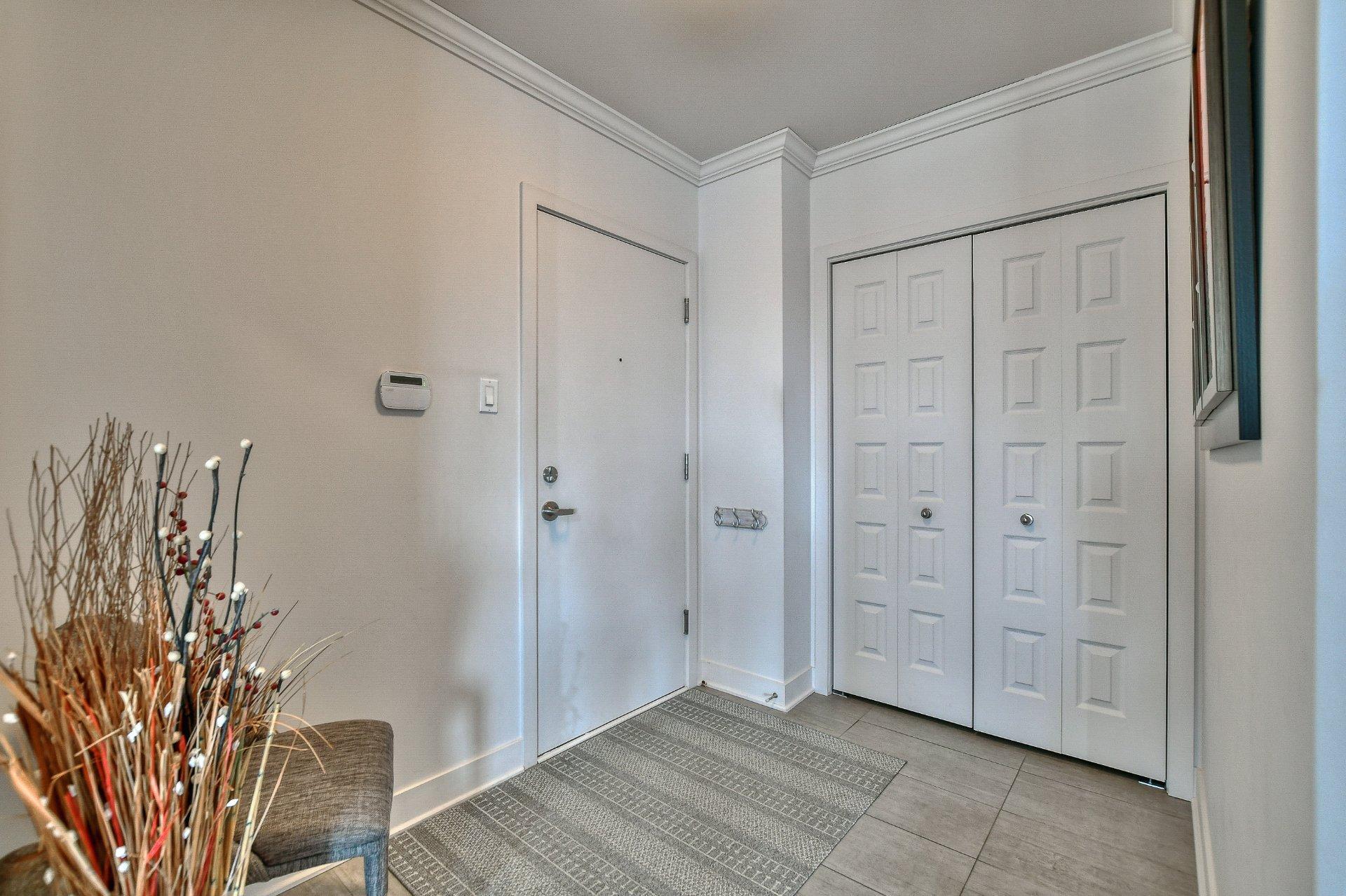 









260


Rue du Maçon

, 403,
Saint-Jérôme,




QC
J7Y0H4

