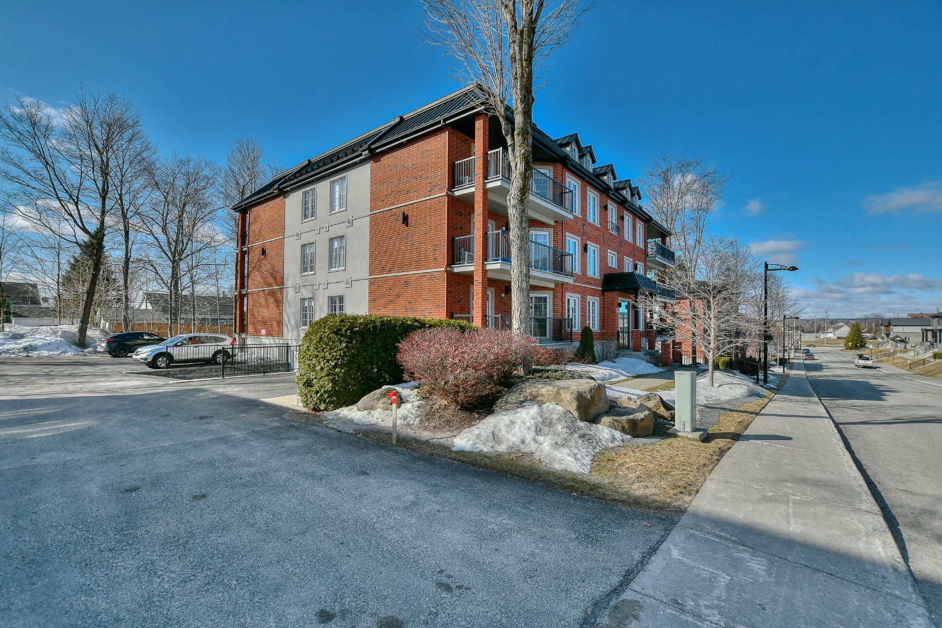 









260


Rue du Maçon

, 403,
Saint-Jérôme,




QC
J7Y0H4

