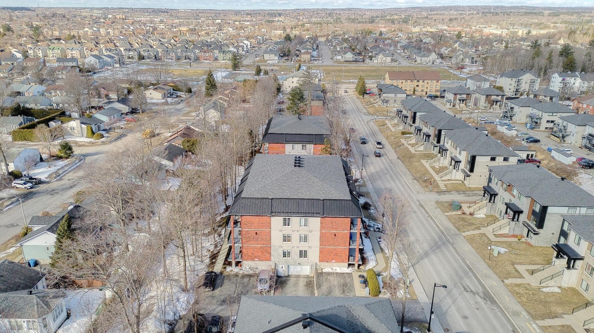 









260


Rue du Maçon

, 403,
Saint-Jérôme,




QC
J7Y0H4

