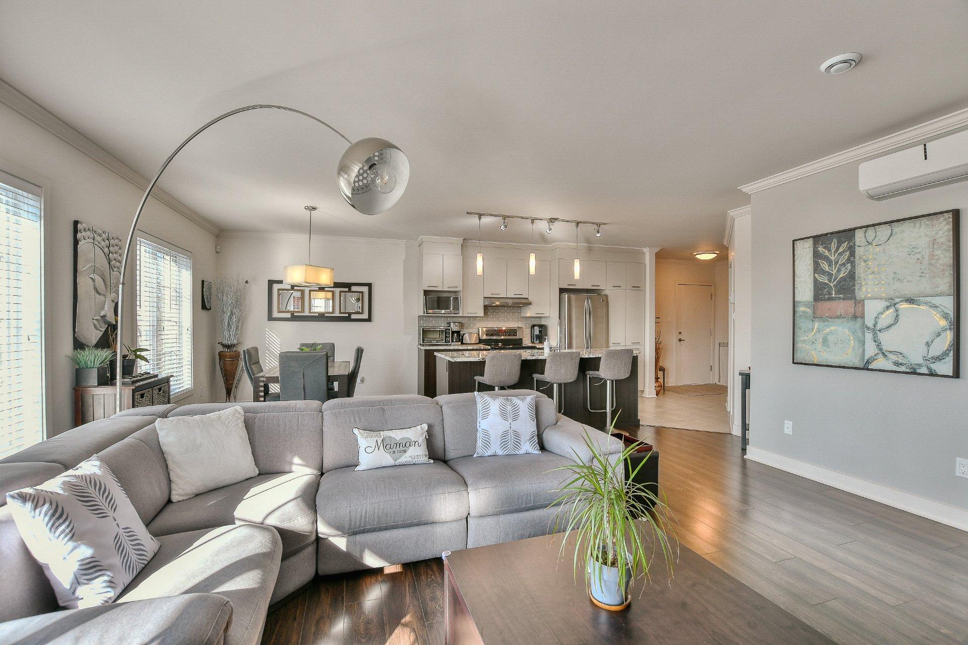 









260


Rue du Maçon

, 403,
Saint-Jérôme,




QC
J7Y0H4

