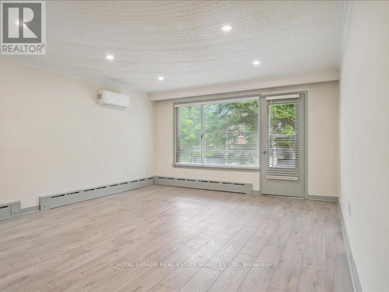 












18 THIRTY THIRD STREET

,
Toronto,




Ontario
M8W3G9

