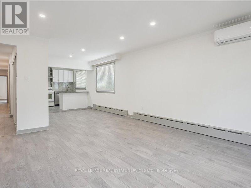 












18 THIRTY THIRD STREET

,
Toronto,




Ontario
M8W3G9

