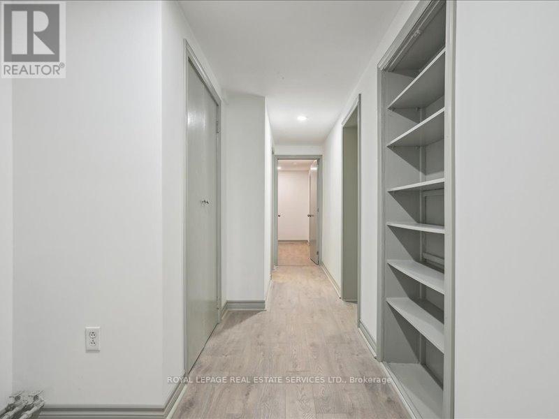 












18 THIRTY THIRD STREET

,
Toronto,




Ontario
M8W3G9

