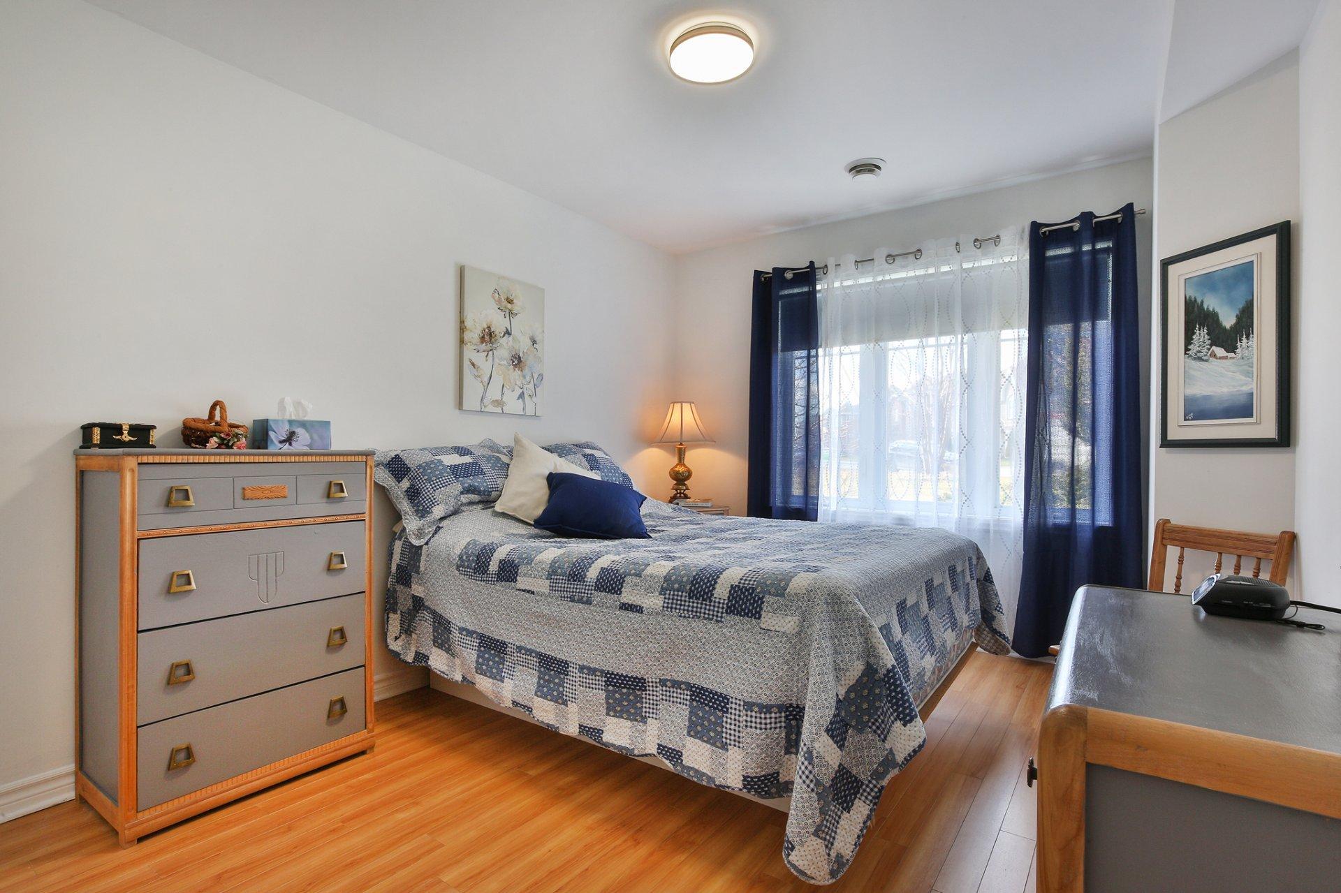 









73


Rue des Échevins

,
Saint-Jean-sur-Richelieu,




QC
J2W0A2

