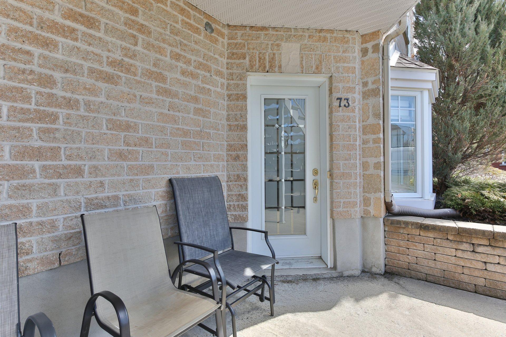 









73


Rue des Échevins

,
Saint-Jean-sur-Richelieu,




QC
J2W0A2


