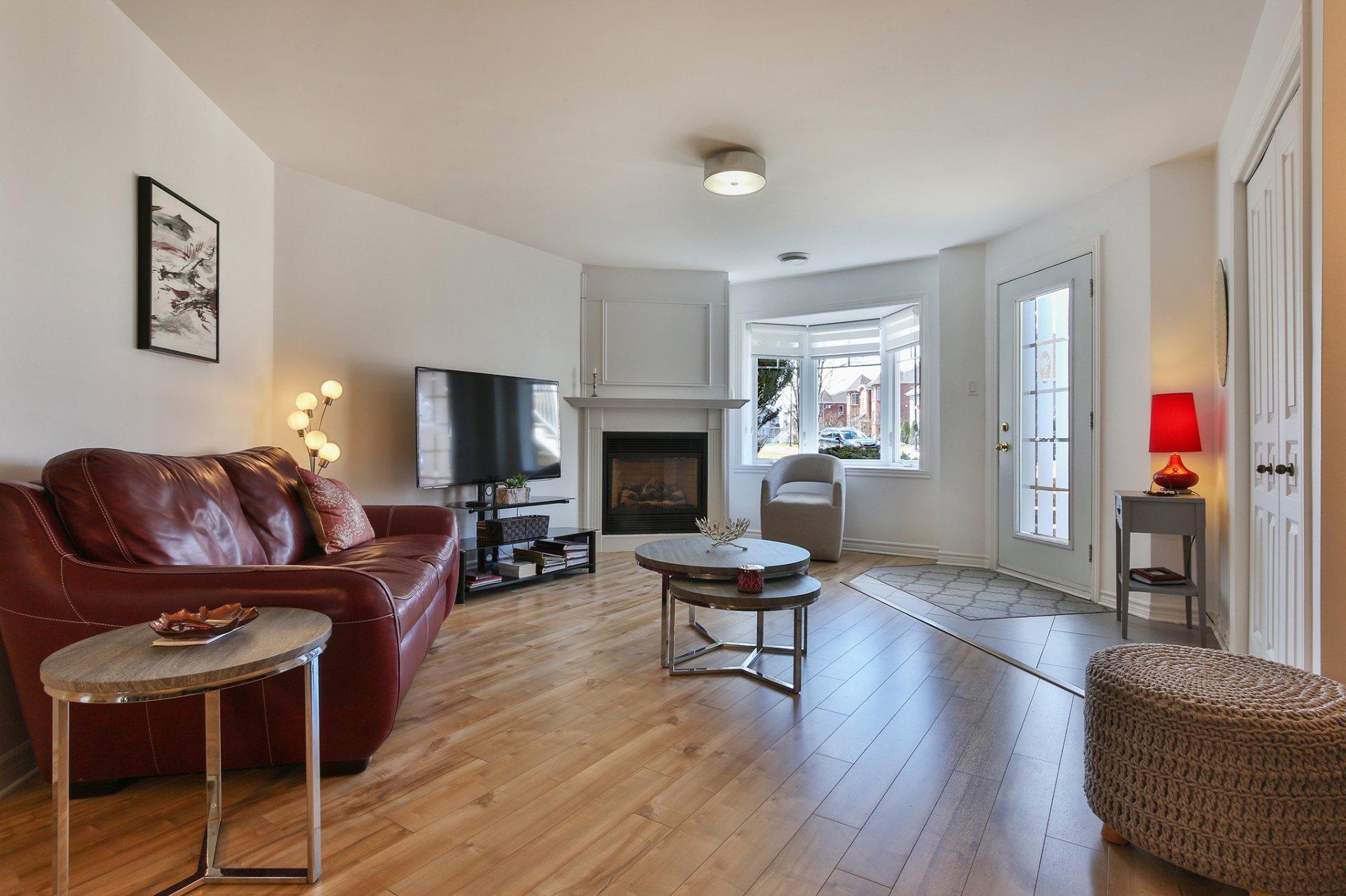 









73


Rue des Échevins

,
Saint-Jean-sur-Richelieu,




QC
J2W0A2

