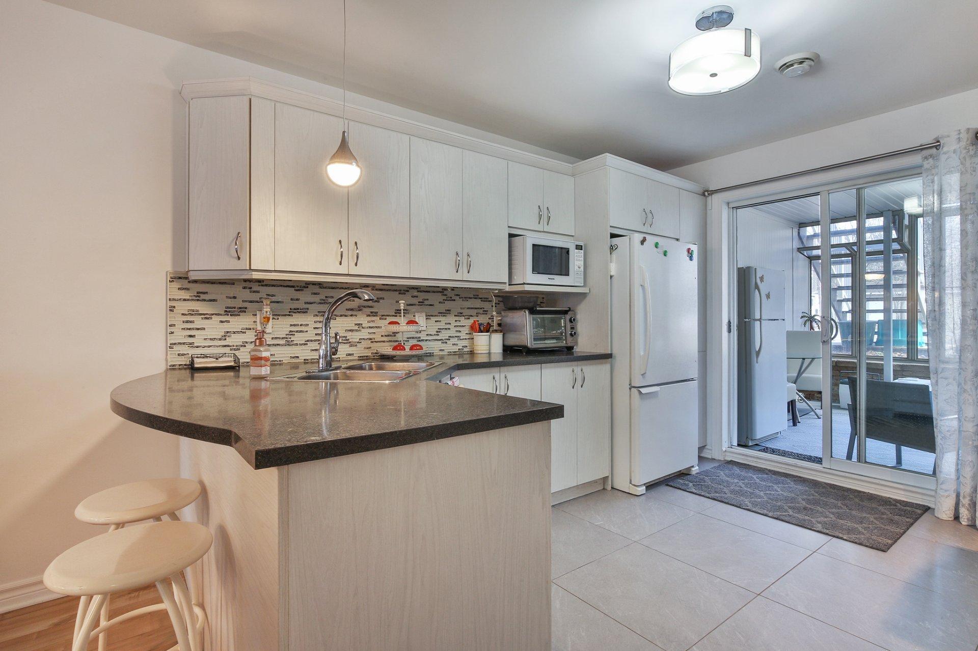 









73


Rue des Échevins

,
Saint-Jean-sur-Richelieu,




QC
J2W0A2

