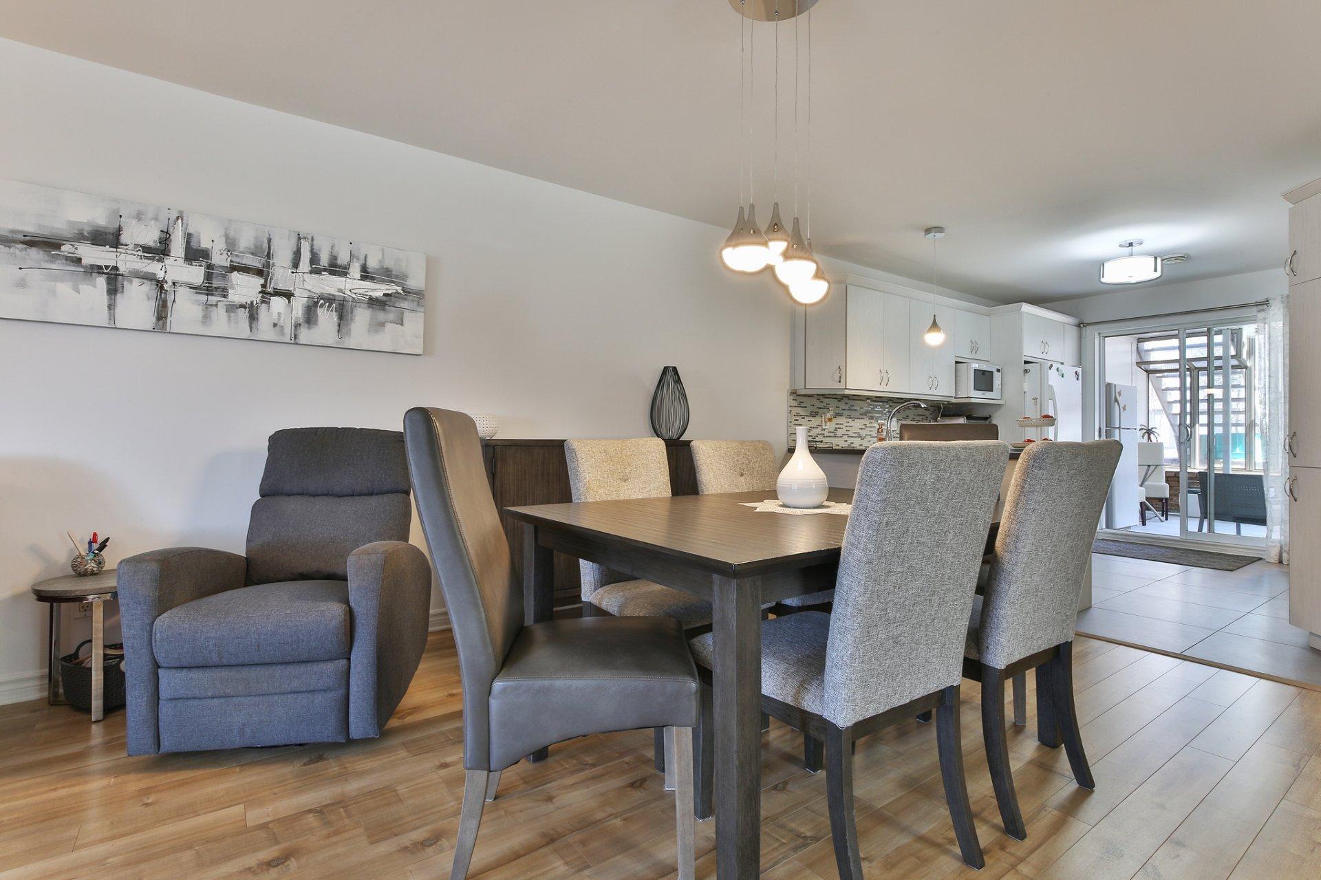 









73


Rue des Échevins

,
Saint-Jean-sur-Richelieu,




QC
J2W0A2

