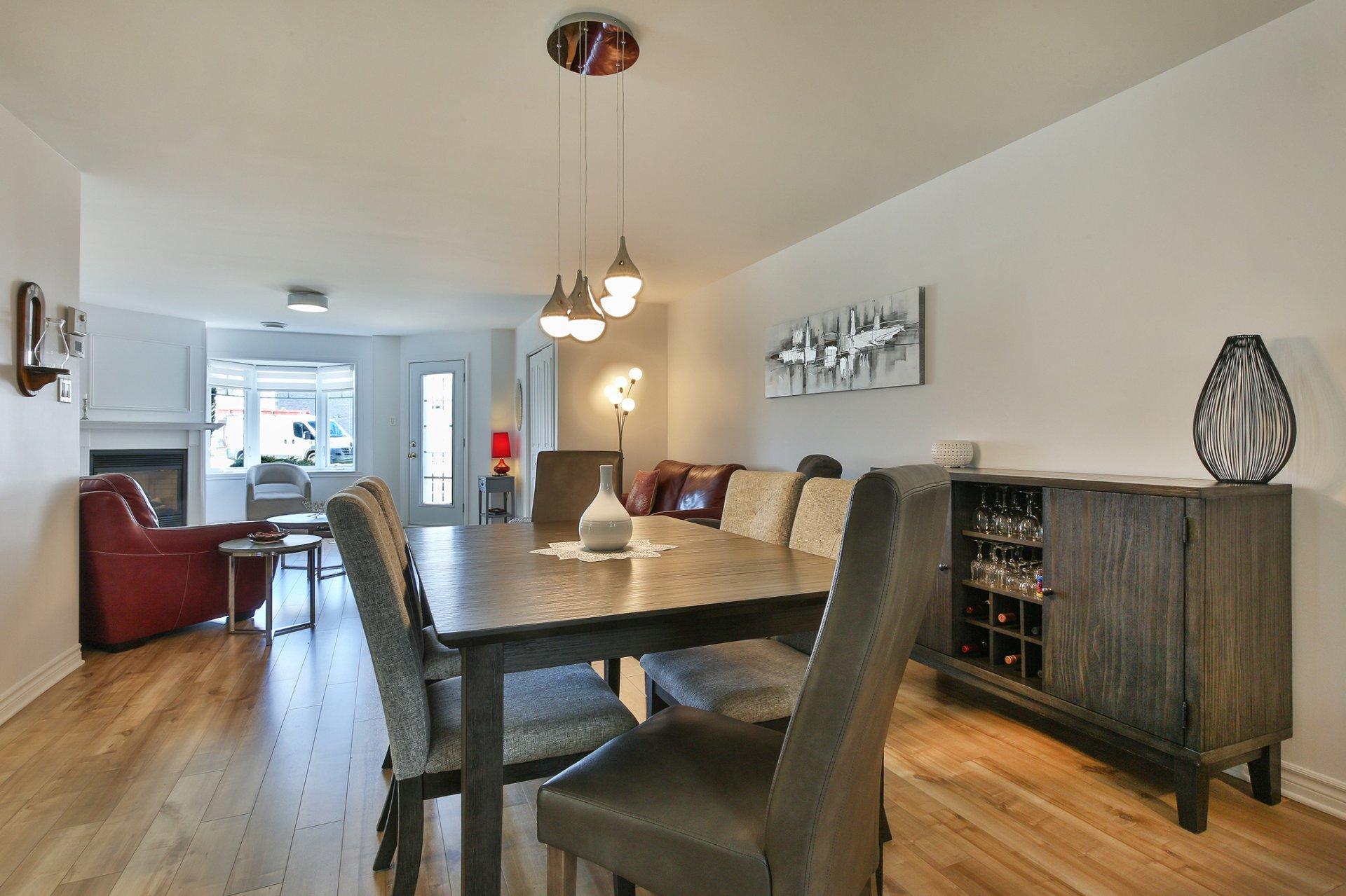 









73


Rue des Échevins

,
Saint-Jean-sur-Richelieu,




QC
J2W0A2

