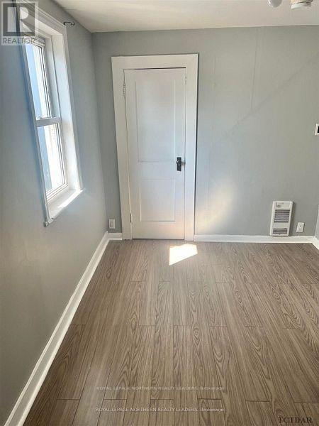 












131 SIXTH AVENUE

,
Timmins (TNE - Central),




Ontario
P4N5M4

