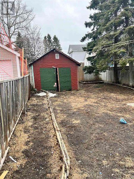 












131 SIXTH AVENUE

,
Timmins (TNE - Central),




Ontario
P4N5M4

