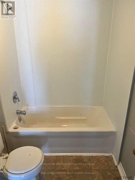 












131 SIXTH AVENUE

,
Timmins (TNE - Central),




Ontario
P4N5M4

